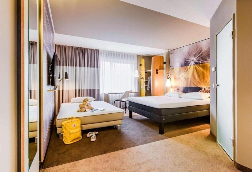 Chambre Familiale, Ibis Luebeck City