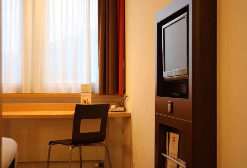 اتاق استاندارد با تخت دوبل, Ibis Luzern Kriens