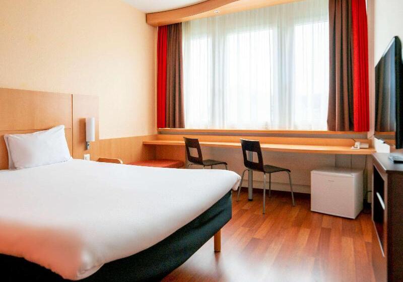 اتاق راحتی, Ibis Luzern Kriens