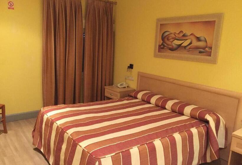 اتاق استاندارد یک نفره, La Union