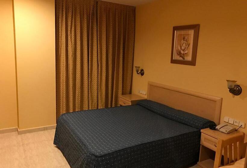اتاق استاندارد یک نفره, La Union