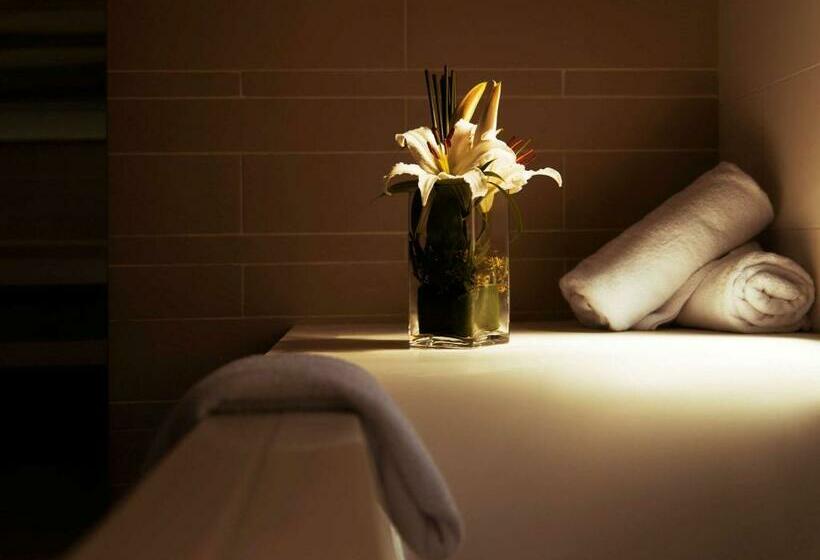 اتاق لوکس با تخت بزرگ, Pullman Mazagan Royal Golf & Spa
