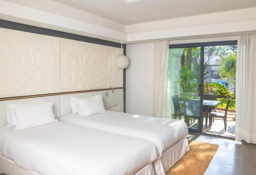 اتاق استاندارد با چشم‌انداز استخر, Pullman Mazagan Royal Golf & Spa