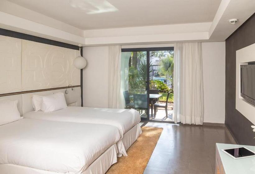 اتاق استاندارد با چشم‌انداز استخر, Pullman Mazagan Royal Golf & Spa