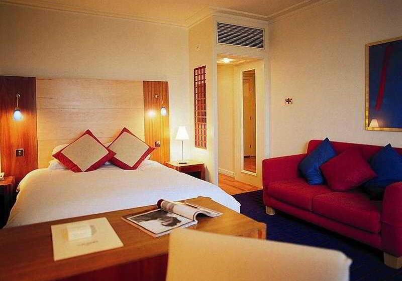 اتاق استاندارد, Radisson Hotel And Conference Centre London Heathrow