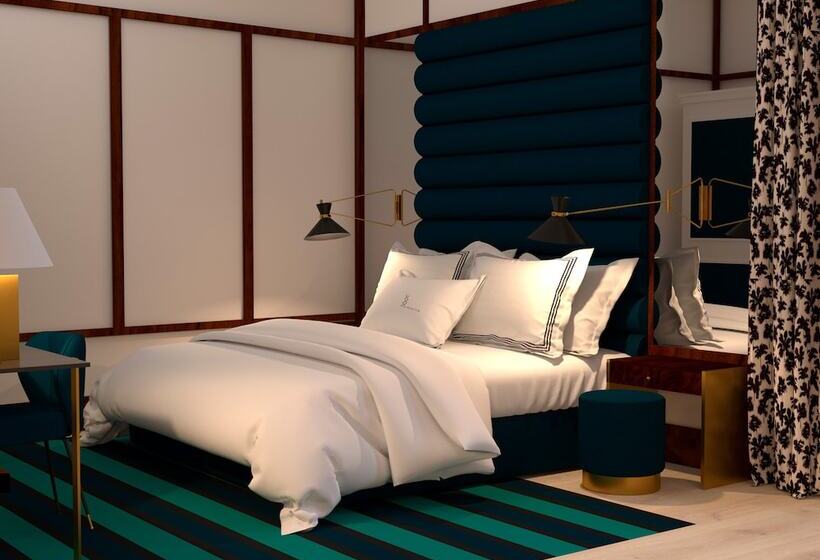اتاق لوکس سه تخته, Room Mate Luca