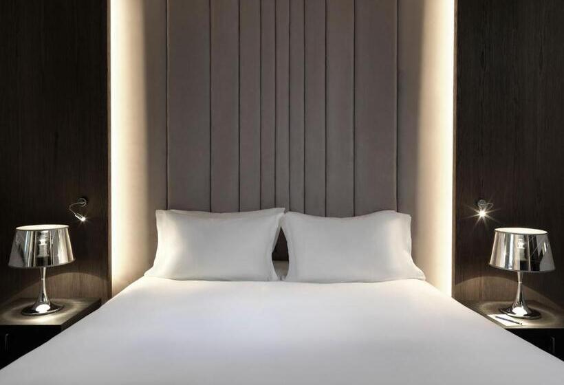 Chambre Club, Sofitel Athens Airport