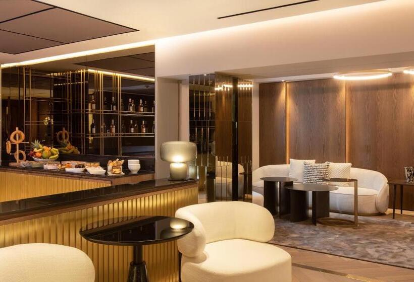 سوئیت جونیور با تخت بزرگ, Sofitel Athens Airport