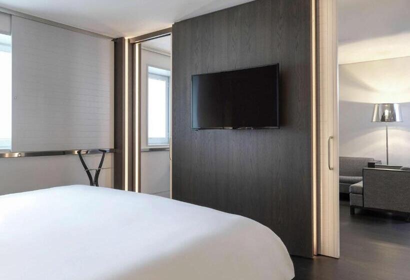 Junior Suite Lit King Size, Sofitel Athens Airport