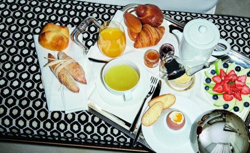 اتاق لوکس, Sofitel Lafayette Square Washington Dc