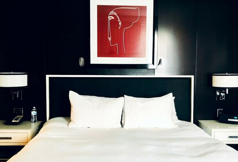 سوییت جونیور, Sofitel Lafayette Square Washington Dc