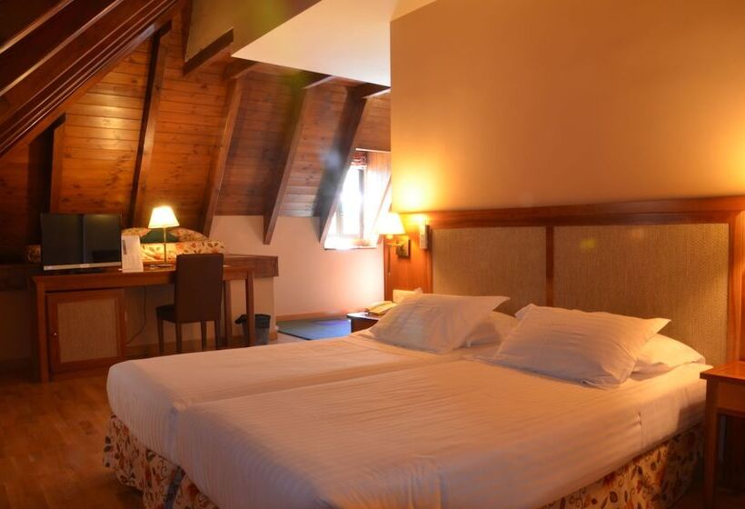 Quarto Familiar, Spa Acevi Val D’aran