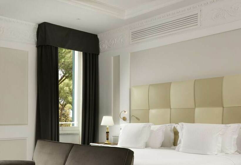 Junior Suite with Terrace, Splendide Royal