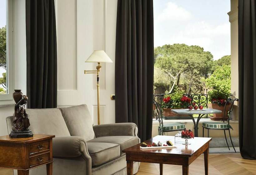 سوئیت جونیور با تراس, Splendide Royal   The Leading Hotels Of The World