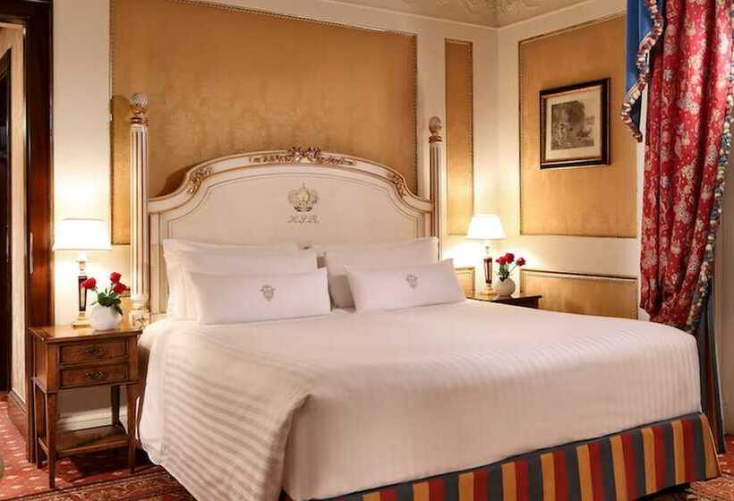 اتاق سوپریور, Splendide Royal   The Leading Hotels Of The World