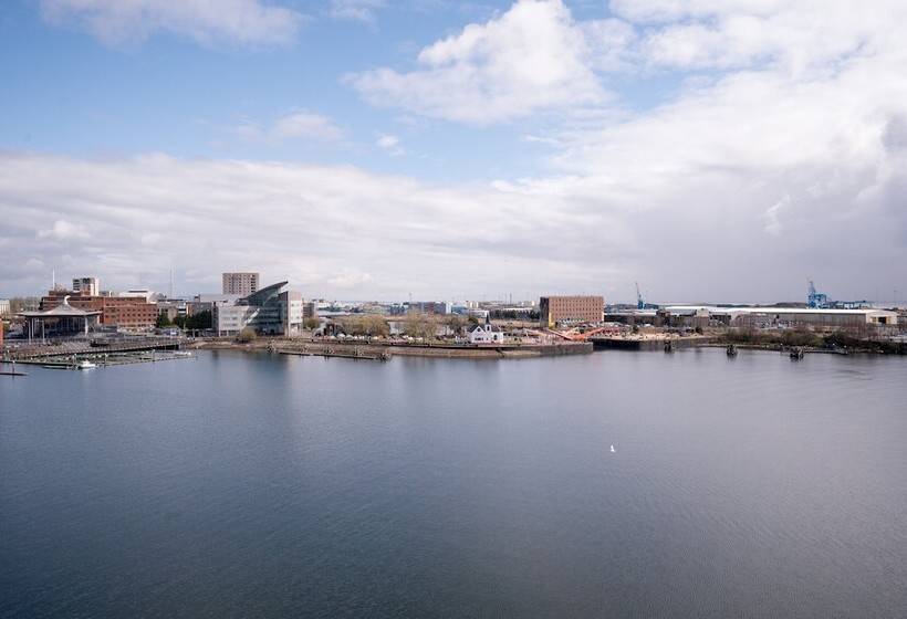 اتاق استاندارد برای معلولان, Voco St. David S Cardiff, An Ihg