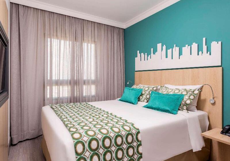 Quarto standart cama de casal, Mercure Sao Paulo Pinheiros