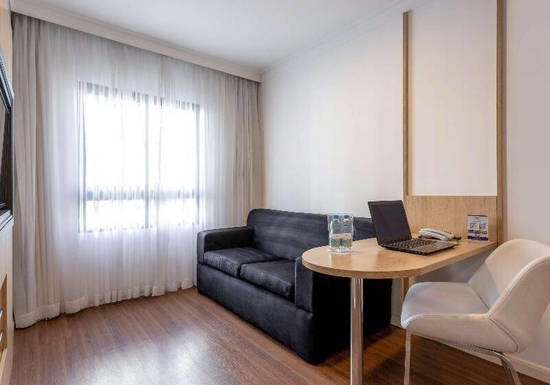 Quarto standard, Mercure Sao Paulo Pinheiros