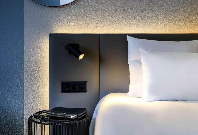 Executive Room, Novotel Zurich Citywest