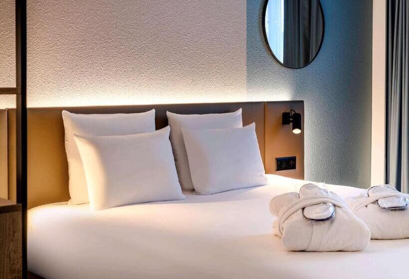 Chambre Supérieure, Novotel Zurich Citywest