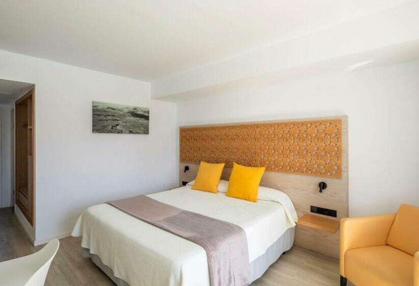 Quarto Deluxe, Oasis Lanz Beach Mate