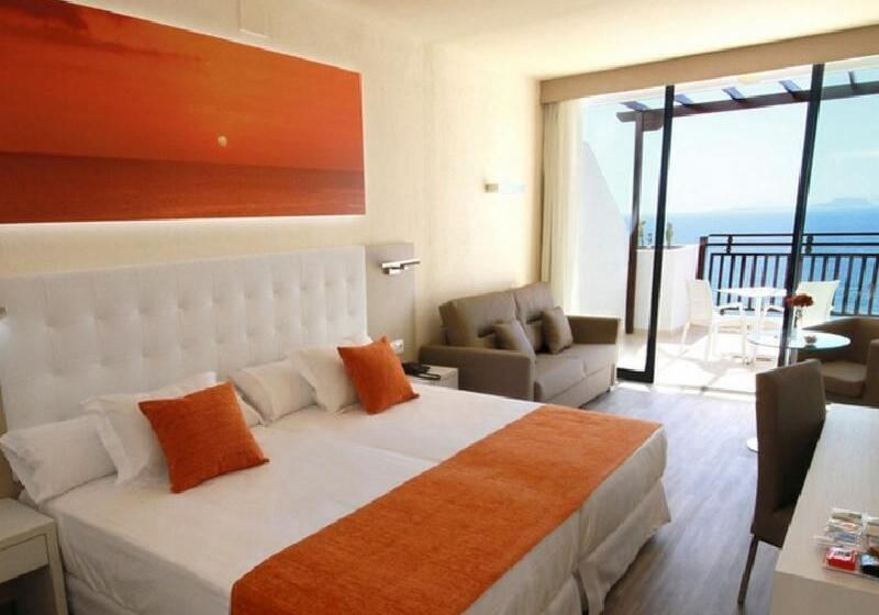 اتاق سوپریور یک تخته با چشم‌انداز دریا, Sandos Papagayo Beach Resort  All Inclusive 24 Hours