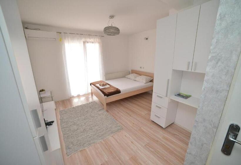 آپارتمان 1 خوابه, Apartmani Mv