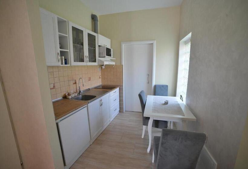 آپارتمان 1 خوابه, Apartmani Mv