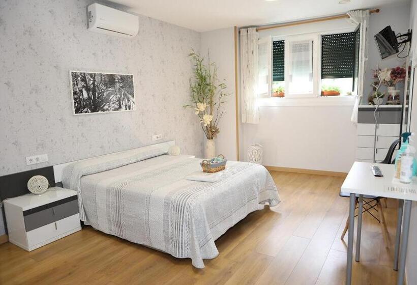 اتاق لوکس, Albergue Camiño Real