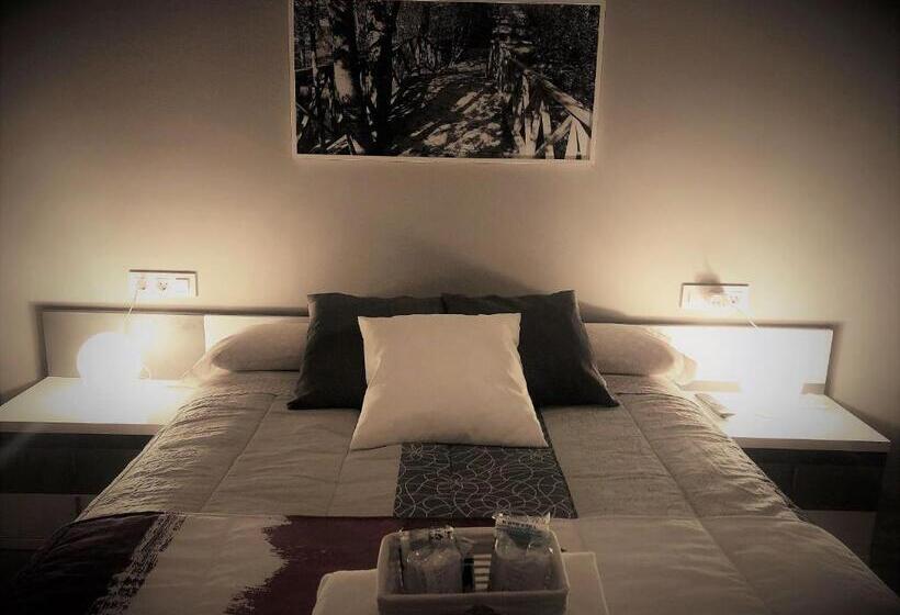 اتاق لوکس, Albergue Camiño Real