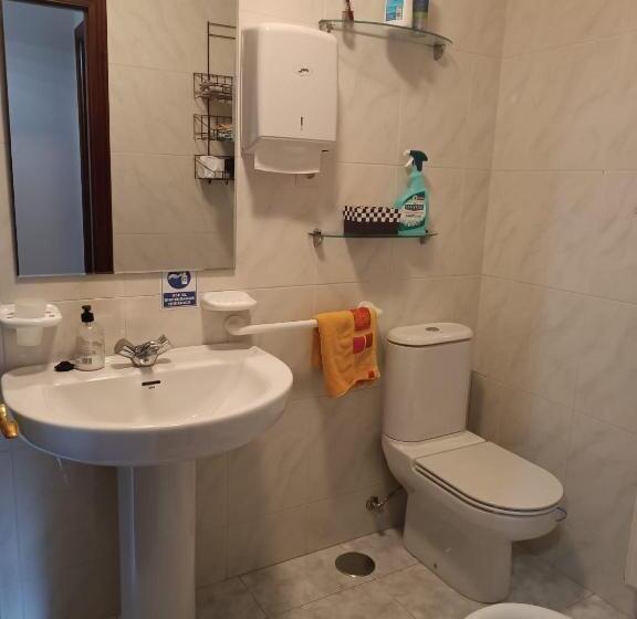 اتاق استاندارد با سرویس بهداشتی مشترک, Albergue Camiño Real