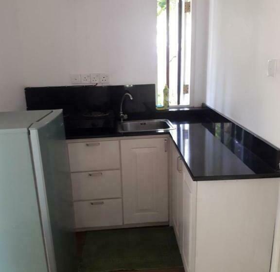 اتاق استاندارد با چشم‌انداز استخر, Bentota Home Stay