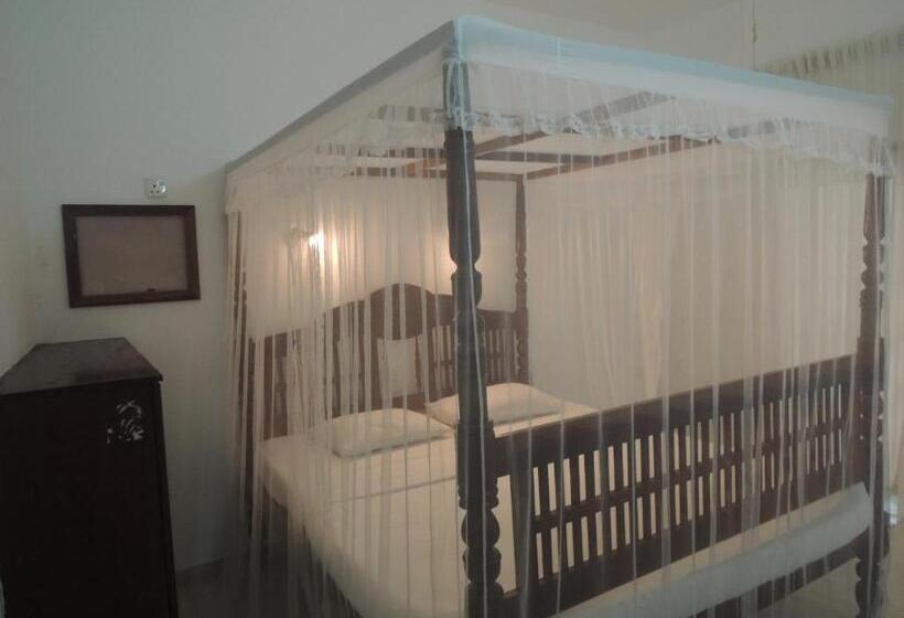 اتاق استاندارد با چشم‌انداز باغ, Bentota Home Stay