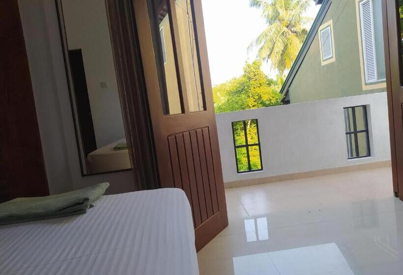اتاق استاندارد, Bentota Home Stay