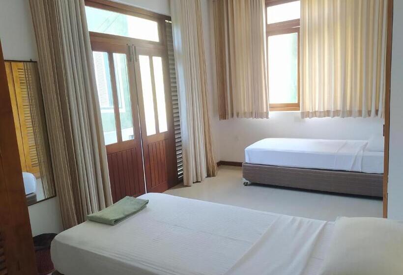 اتاق استاندارد, Bentota Home Stay