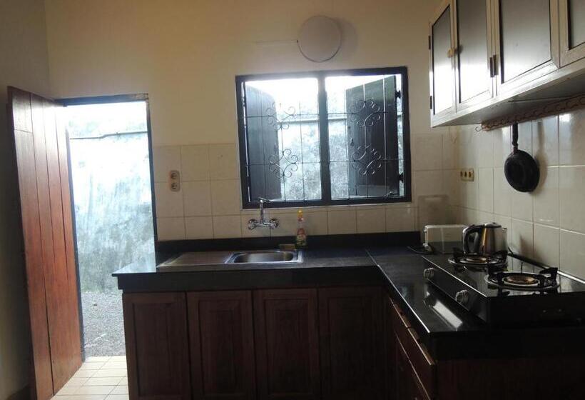 اتاق استاندارد با سرویس بهداشتی مشترک, Bentota Home Stay