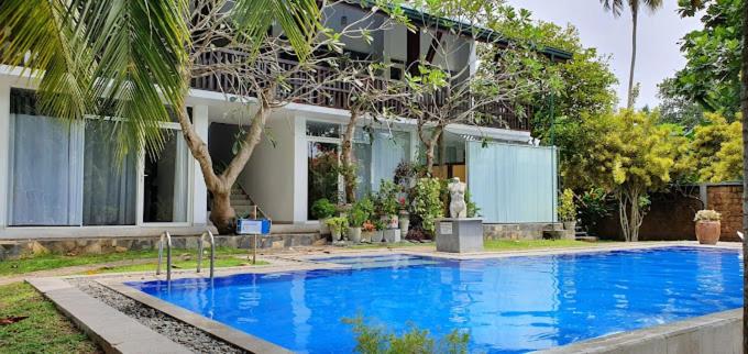 ویلای لوکس 1 خوابه, Bentota Home Stay