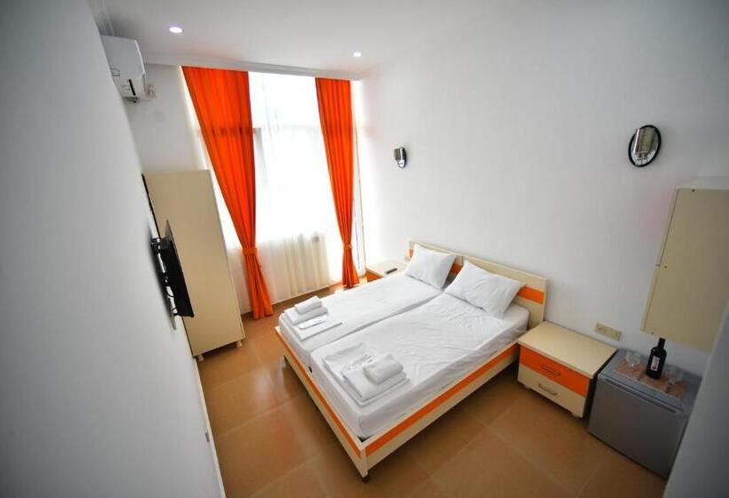 اتاق استاندارد, Orange Home