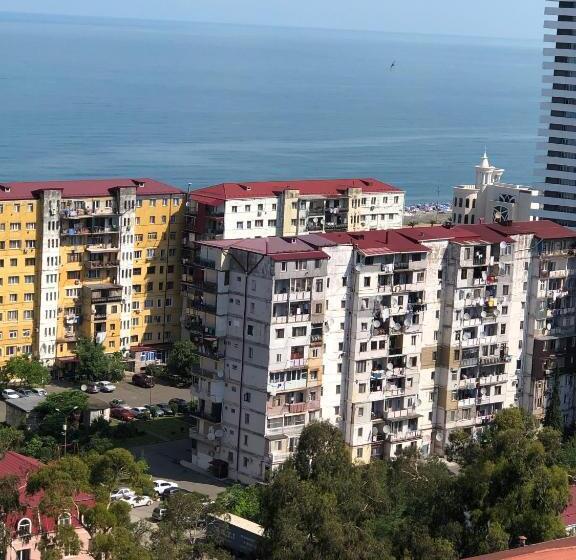اتاق استاندارد سه نفره, Orange Home