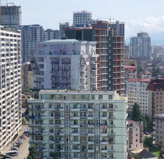 اتاق استاندارد سه نفره, Orange Home