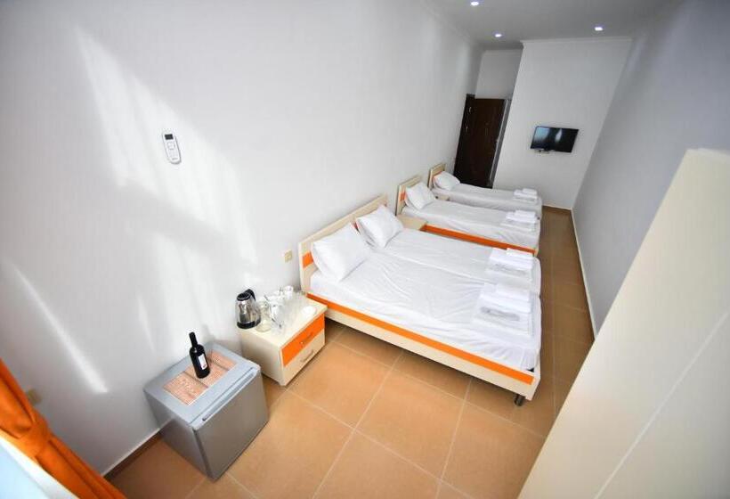 اتاق استاندارد چهار تخته, Orange Home