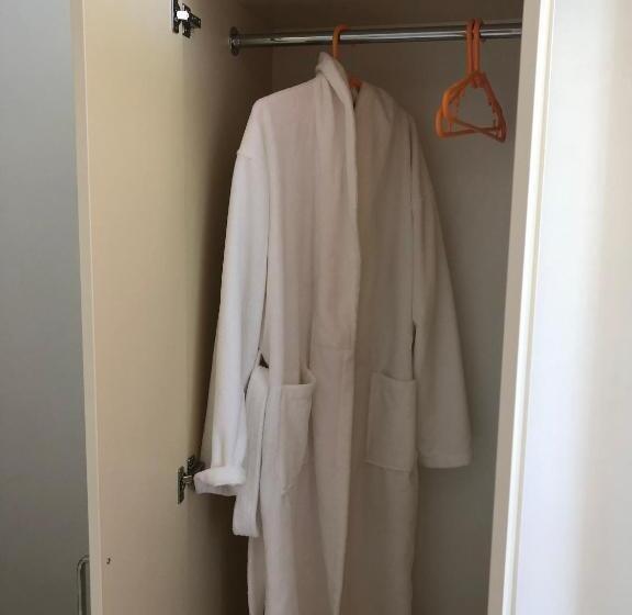 اتاق استاندارد با بالکن, Orange Home
