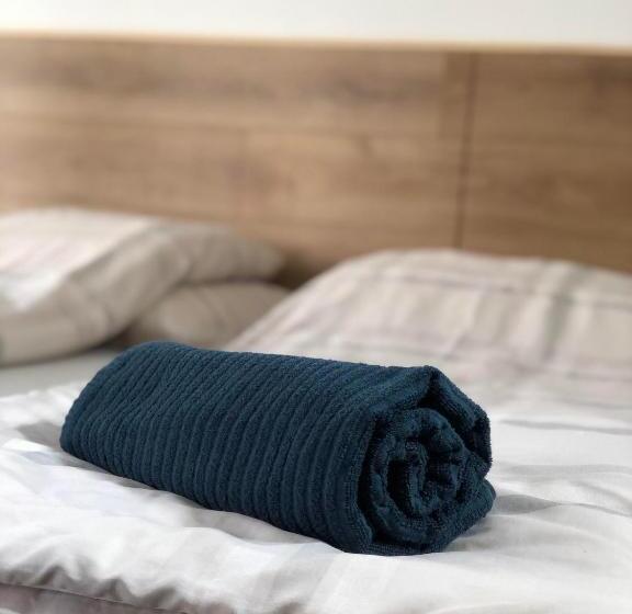آپارتمان 1 خوابه, Avas Apartman
