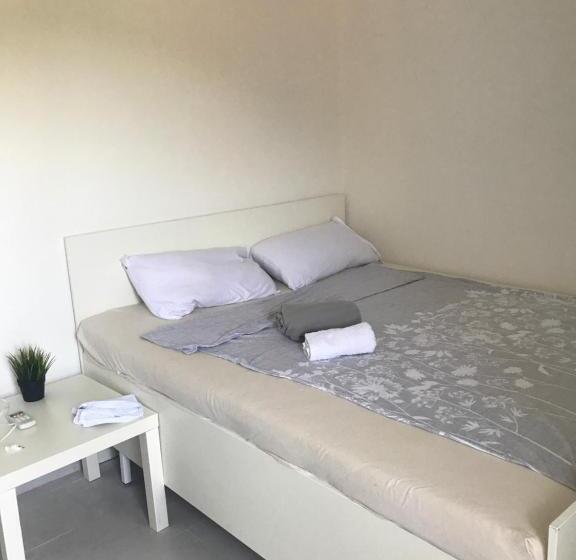 استودیوی استاندارد, In Villa Guesthouse