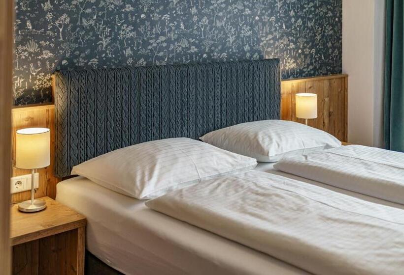 اتاق استاندارد سه نفره, Landhaus Hubertus Wellness & Breakfast