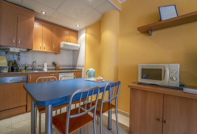 Standard Studio, Apartaments Del Meligar