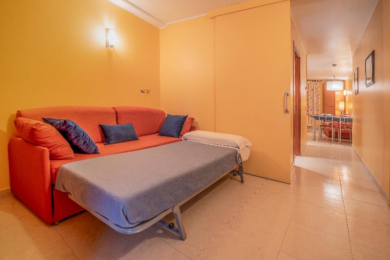 Standard Studio, Apartaments Del Meligar