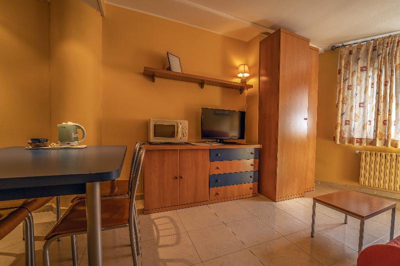 Standard Studio, Apartaments Del Meligar