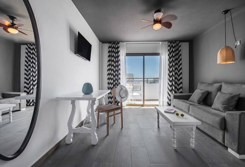 استودیوی استاندارد, Aparthotel Vibra Mogambo