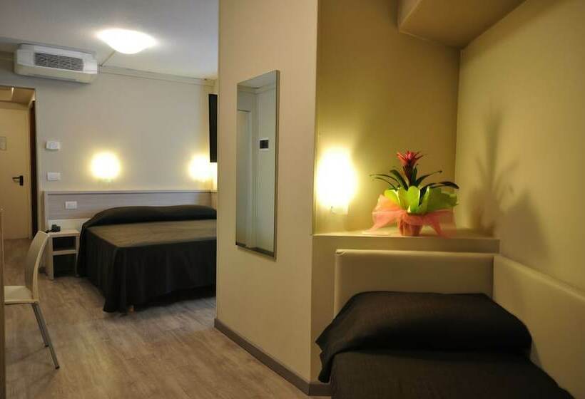 اتاق استاندارد چهار تخته, Best Quality Hotel Politecnico